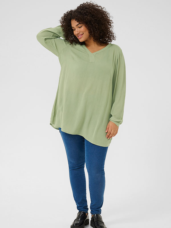 KCAMI - Bluse fra Kaffe Curve