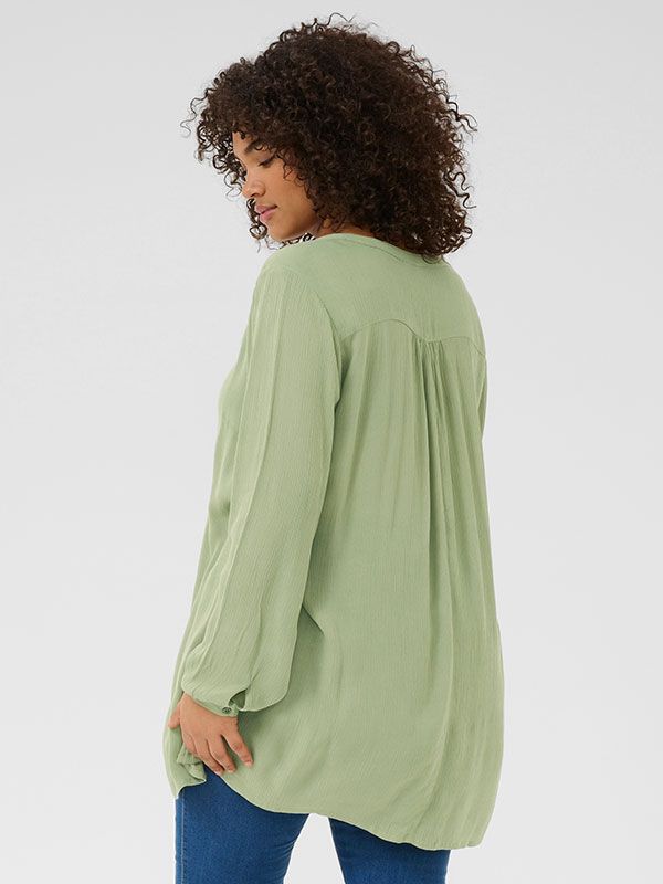 KCAMI - Bluse fra Kaffe Curve