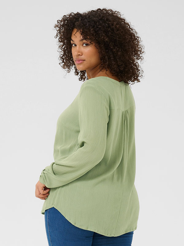 KCAMI - Bluse fra Kaffe Curve