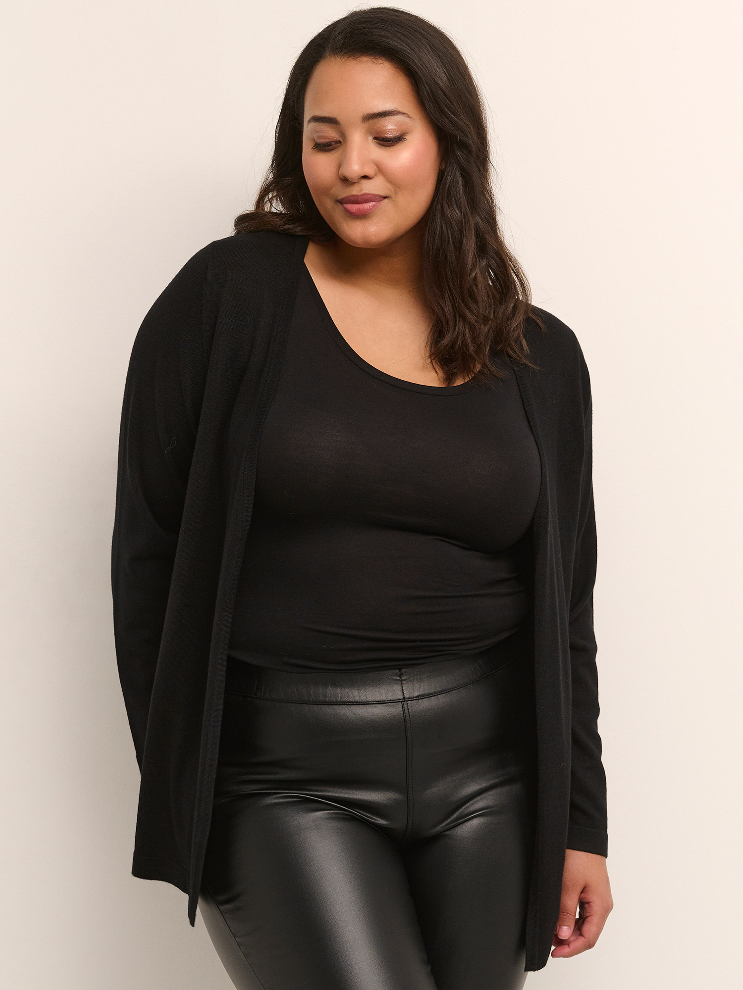 FARSIA  - Cardigan fra Kaffe Curve