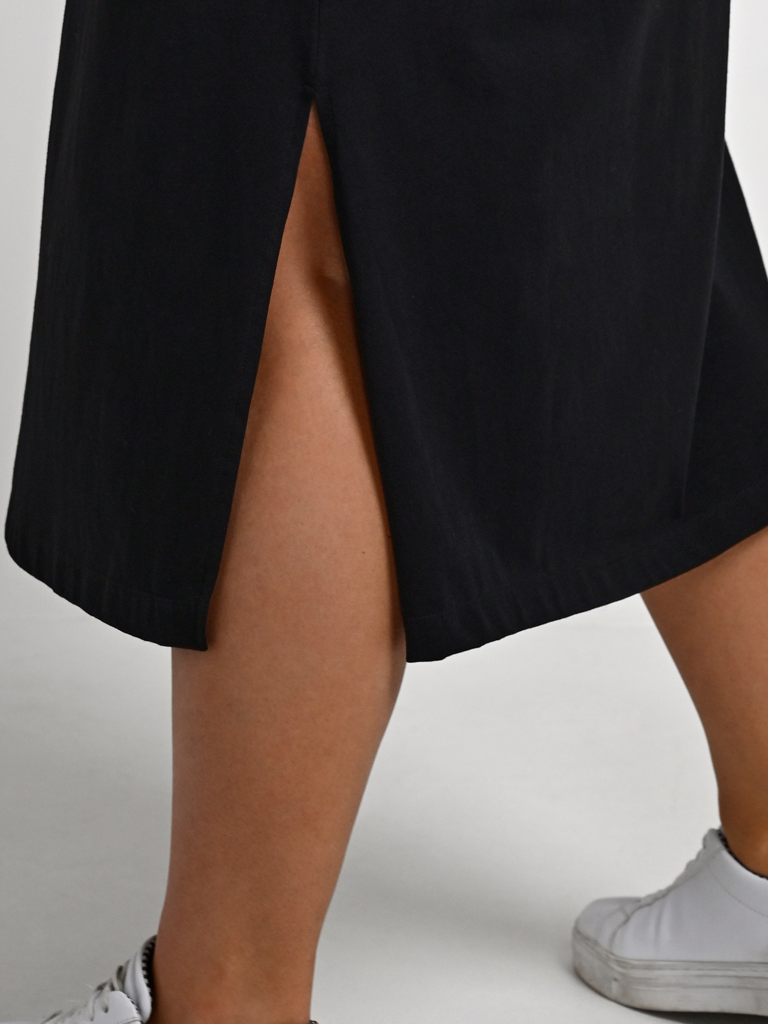 CALINE - Sort kjole i bomulds jersey fra Kaffe Curve