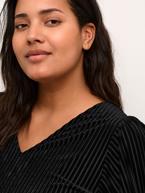 CACANNA  - Bluse fra Kaffe Curve
