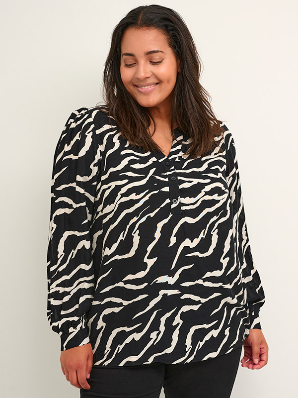 Bluse fra Kaffe Curve