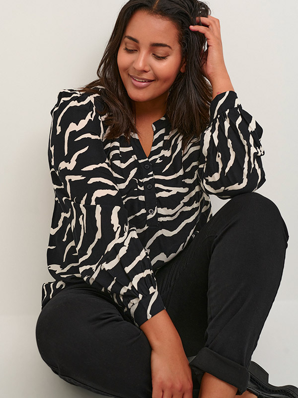 Bluse fra Kaffe Curve