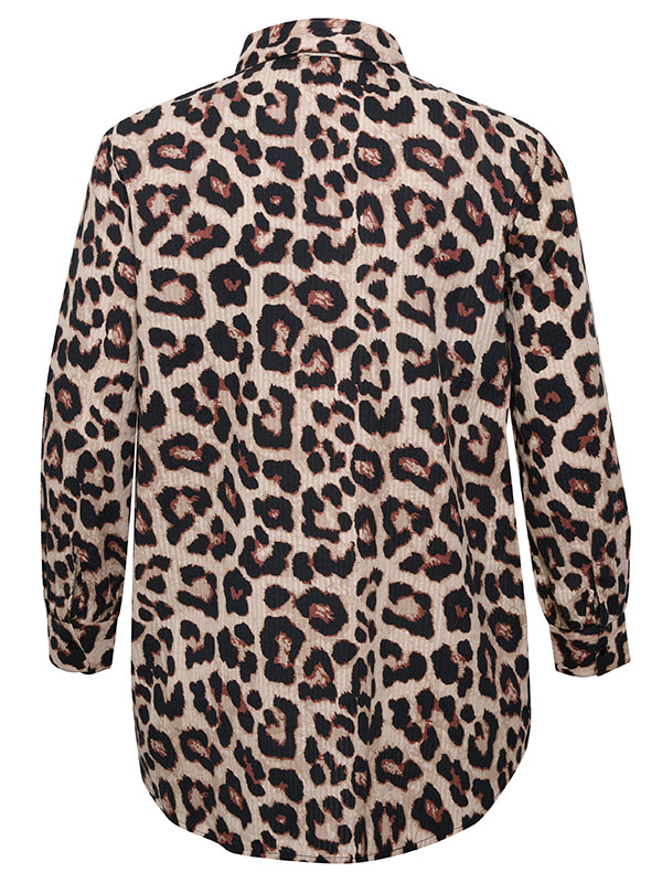 SALMI - Skjorte i leopardprint fra Kaffe Curve