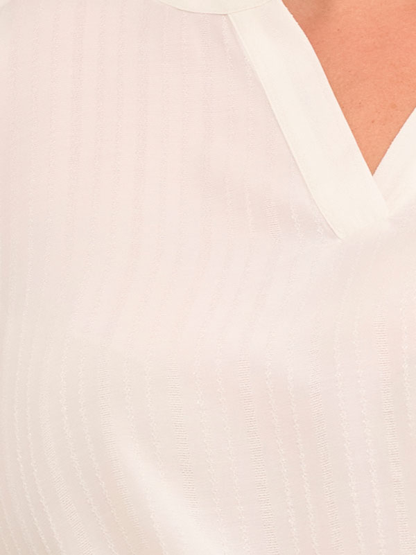 DANNI - Hvid bluse med elastikkant fra Kaffe Curve