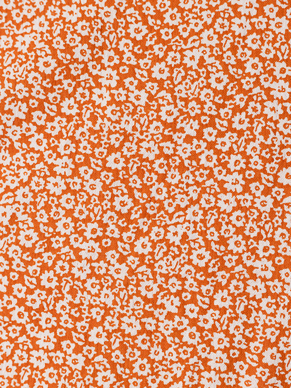ISMA - Orange kjole med blomster fra Kaffe Curve