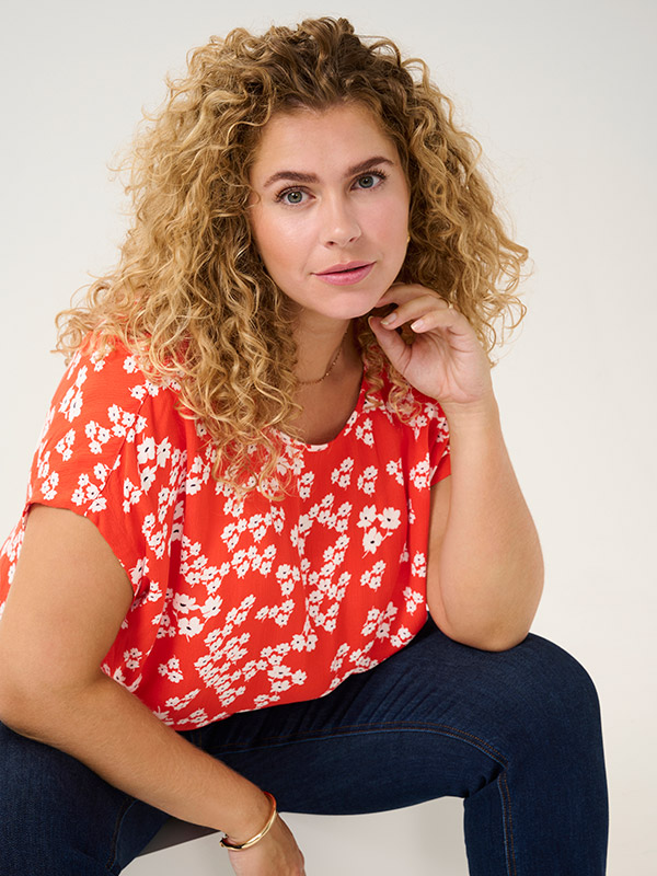 KCAMI - Bluse fra Kaffe Curve