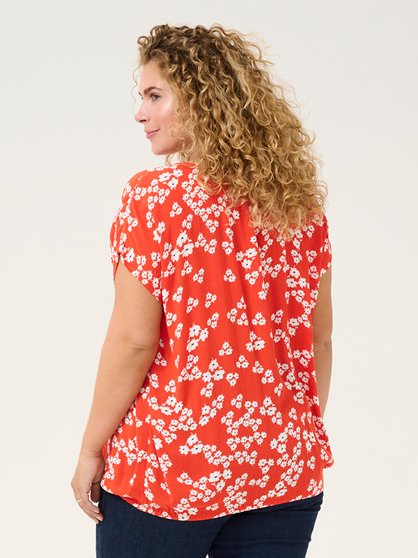 KCAMI - Bluse fra Kaffe Curve