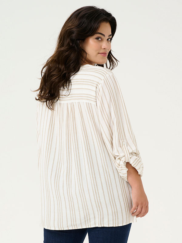KCMILLE - Bluse fra Kaffe Curve