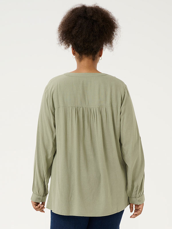 KCMILLE - Bluse fra Kaffe Curve