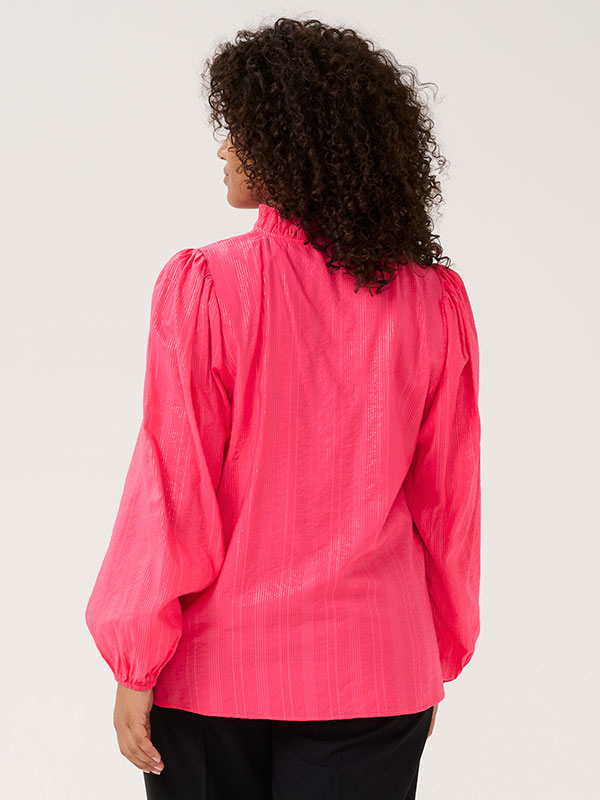KCANNI - Bluse fra Kaffe Curve
