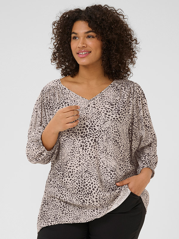 KCDEBRI - Bluse fra Kaffe Curve