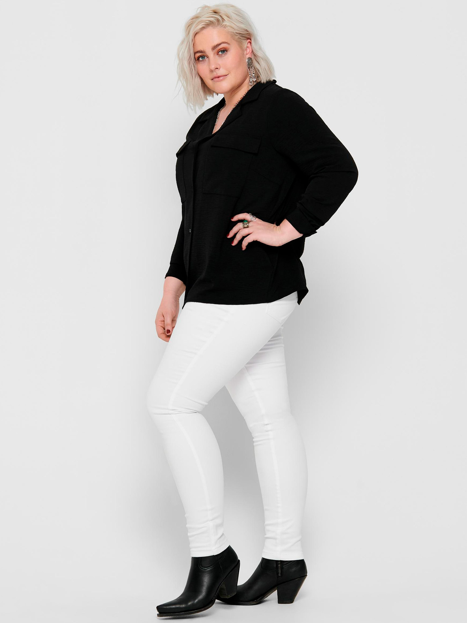 AUGUSTA  - Jeans fra Only Carmakoma