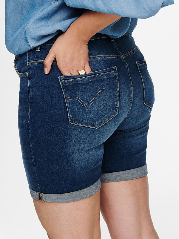 CARLAOLA - Shorts fra Only Carmakoma