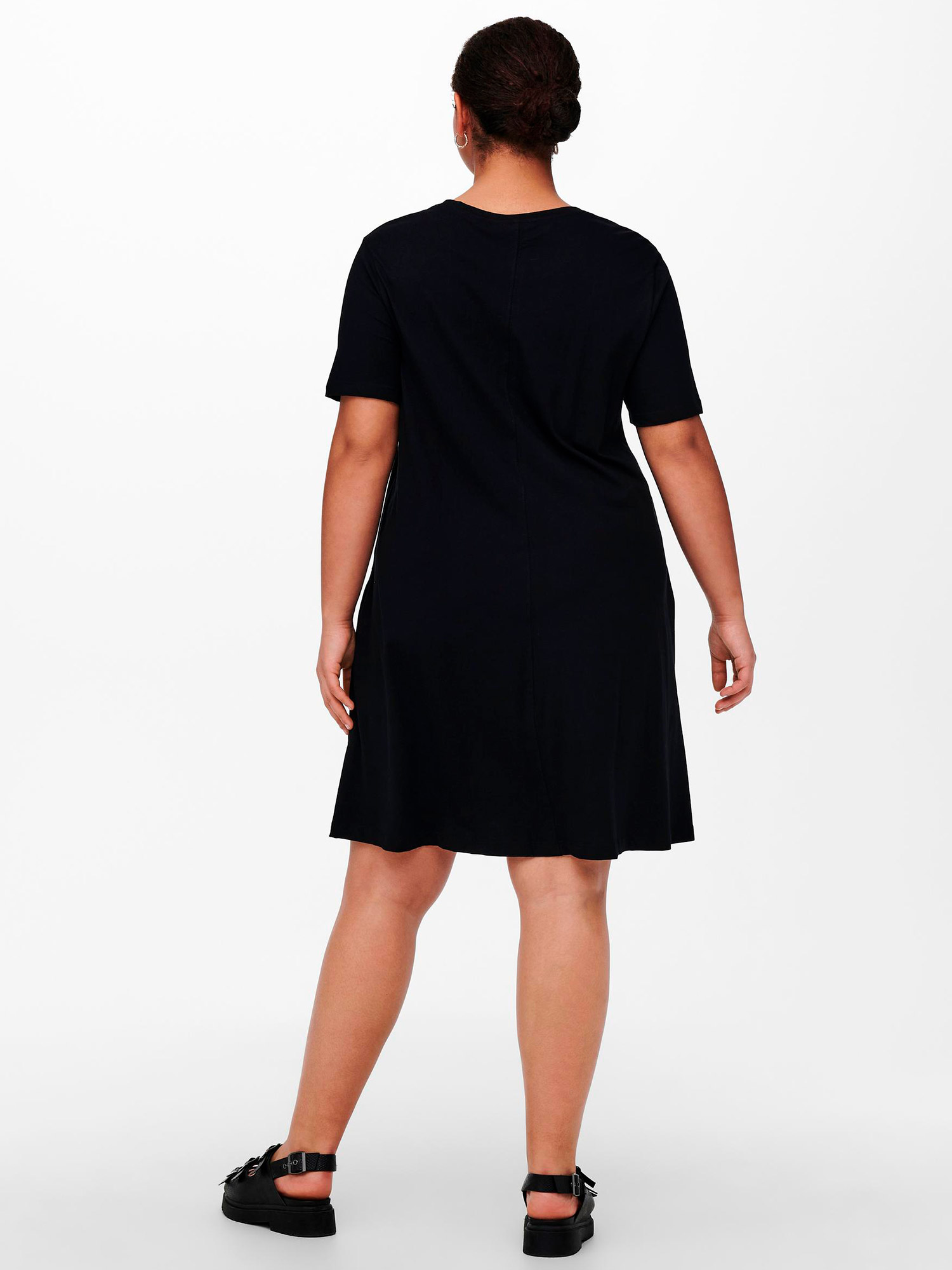 Carapril - Lækker sort bomulds jersey kjole fra Only Carmakoma