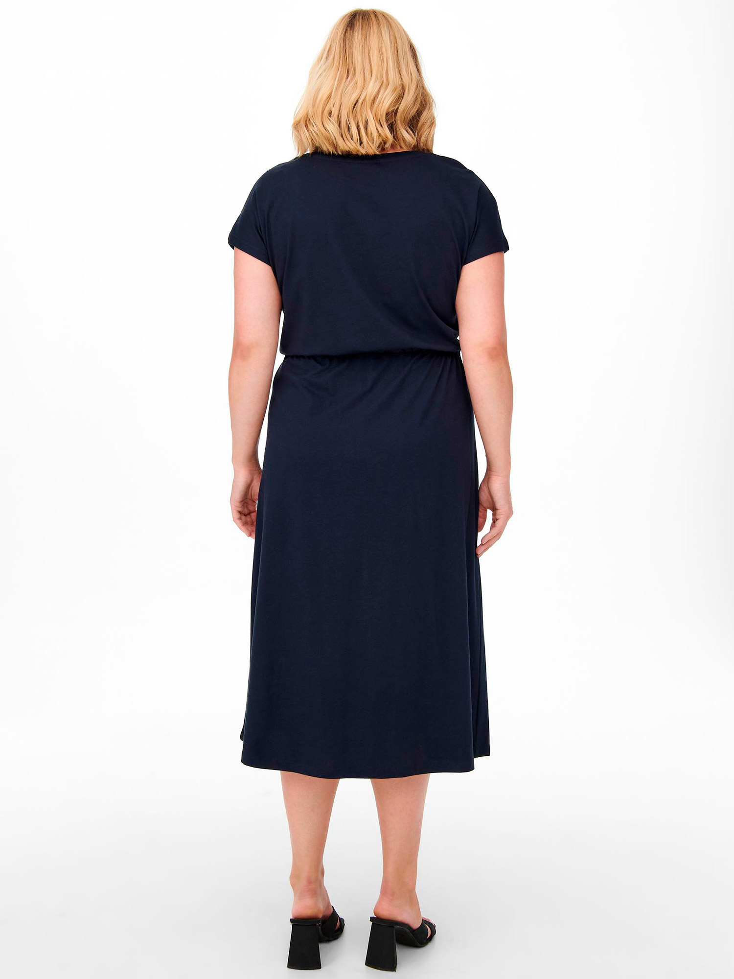 Carapril - Lang blå kjole i lækker bomulds jersey fra Only Carmakoma