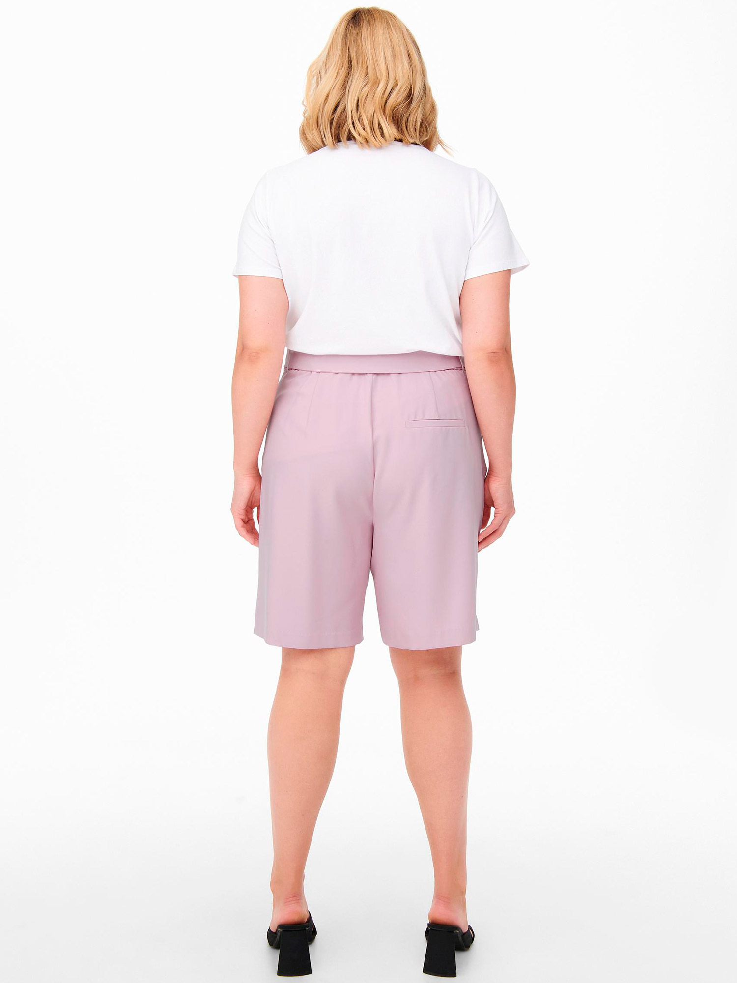 Car VIOLET - Flotte lyserøde shorts i klassisk look fra Only Carmakoma