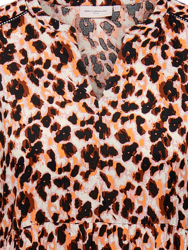 SUNVA - Viskose kjole i lyserød, brun og orange mønster  fra Only Carmakoma