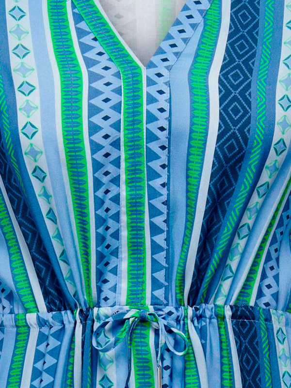 MARRAKESH - Viskose kjole i blåt og grønt mønster fra Only Carmakoma