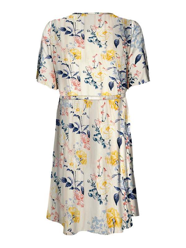 NOVA - Lys kjole med gule og blå blomster fra Only Carmakoma