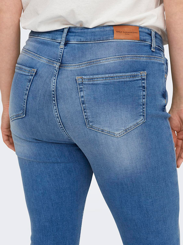 CARWILLY - Jeans fra Only Carmakoma