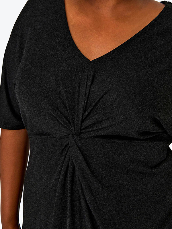 PILI - Mørk grå jersey kjole med V-hals fra Only Carmakoma