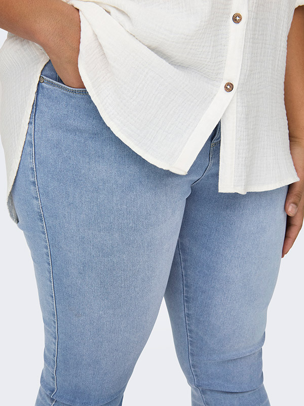 CARAUGUSTA - Jeans fra Only Carmakoma