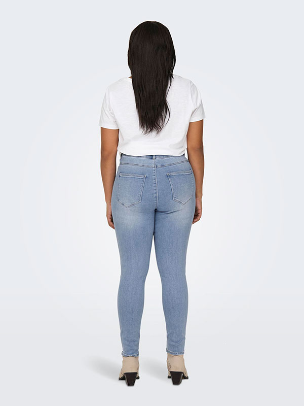CARMILA - Jeans fra Only Carmakoma