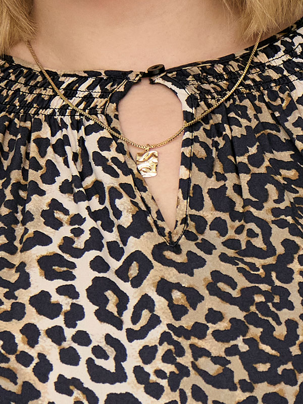 CARNOVA - Bluse fra Only Carmakoma