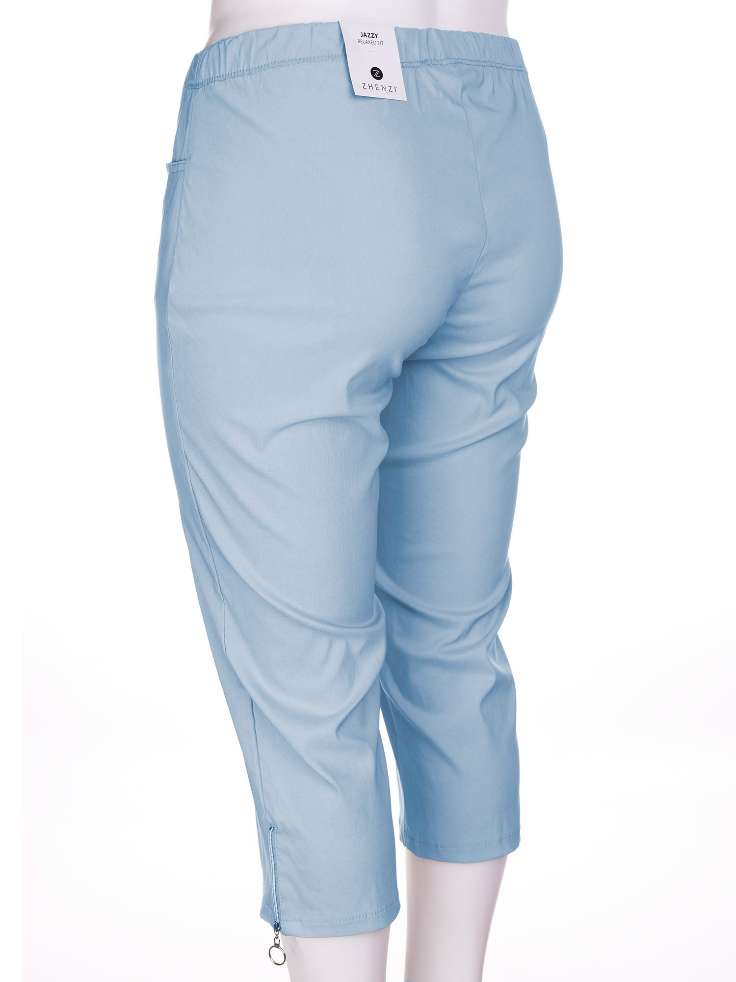 JAZZY - Lyseblå capri bukser med lige ben og lommer fra Zhenzi