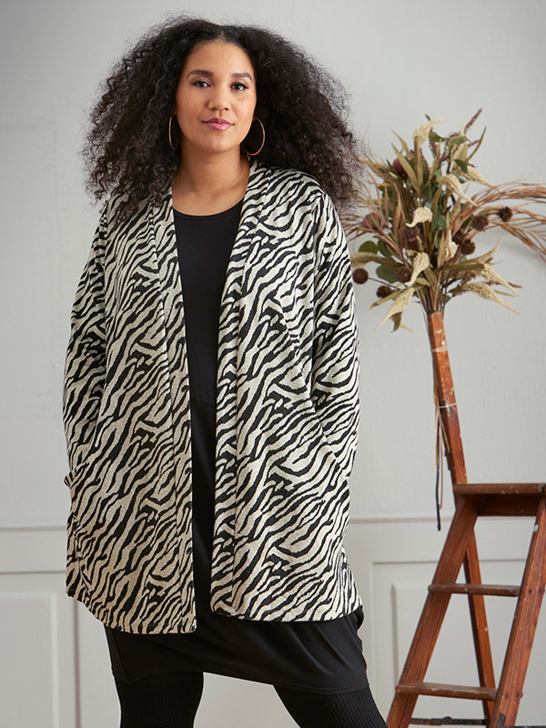 LINDSEY - Blød jersey cardigan med zebraprint fra Zhenzi