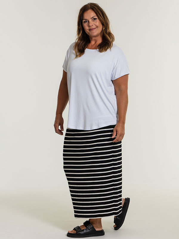 Gitte - Hvid t-shirt i viskose jersey fra Gozzip