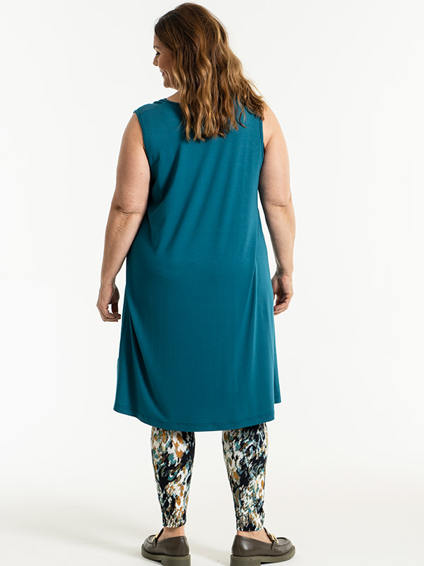 GITTE - Petrolumsblå kjole/ tunika i viskosejersey fra Gozzip