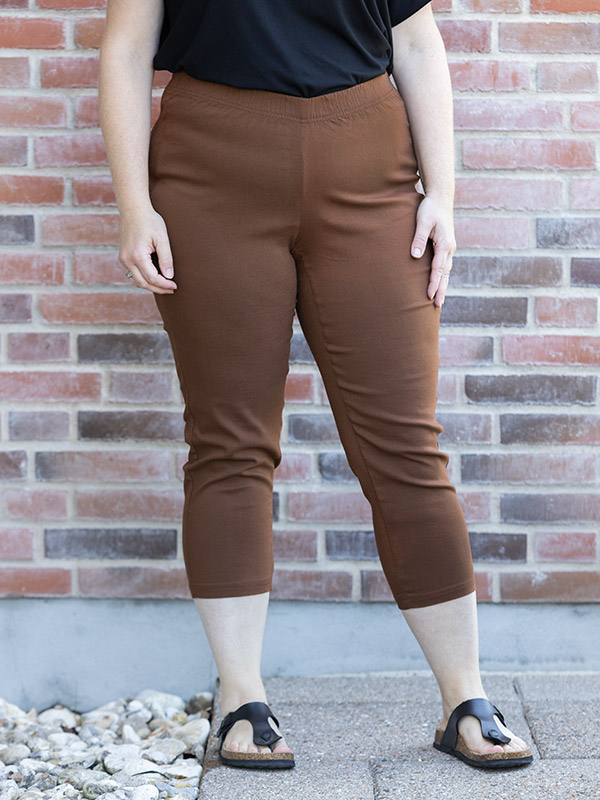 CLARE - Brune 7/8 dels leggings fra Gozzip