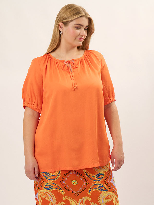 Bluse fra Adia