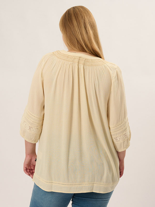 Bluse fra Adia