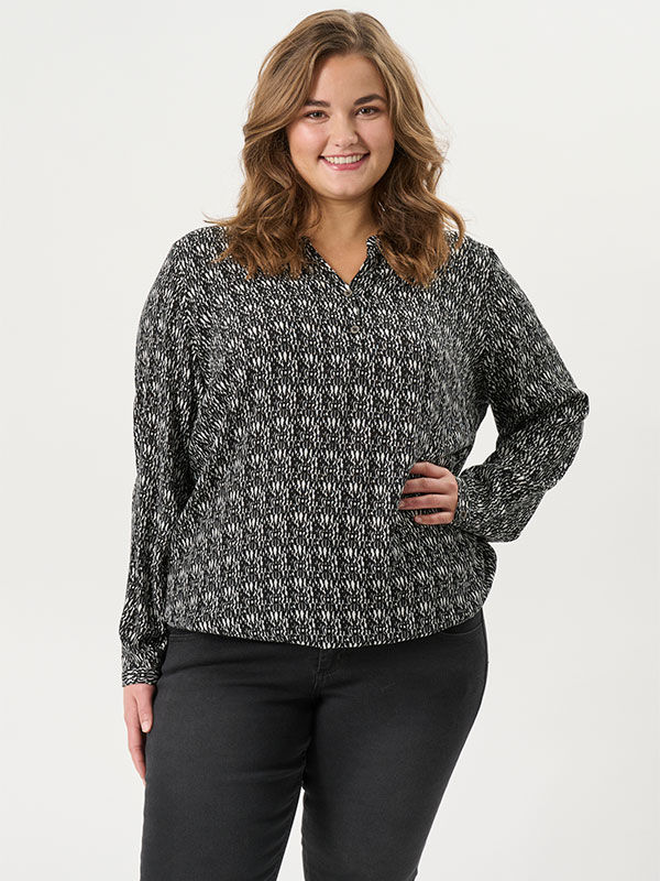 ADREGITTA - Bluse fra Adia