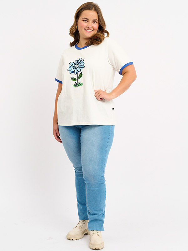 ADVALDIS - T-shirt fra Adia