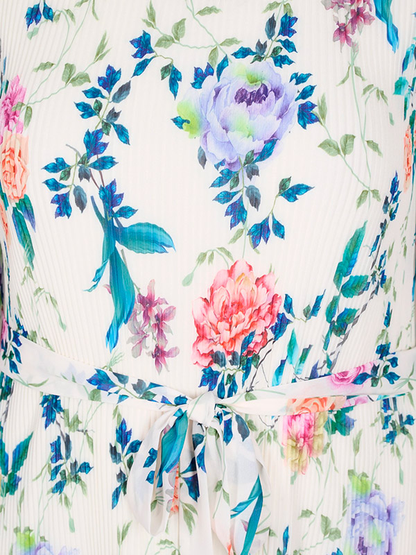 Hvid plissé kjole med blomster print fra Zizzi