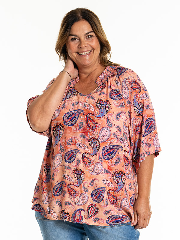 KARNA - Bluse fra Gozzip
