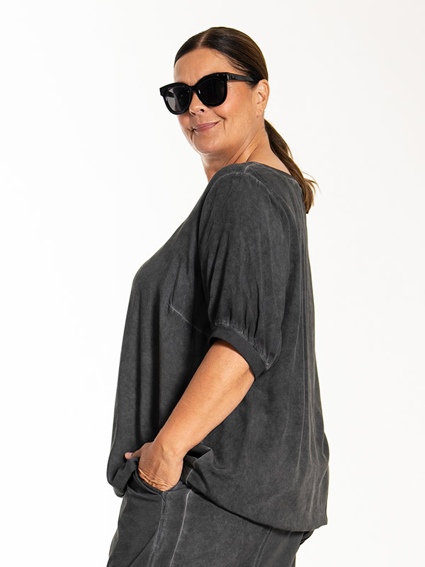 LENA - Bluse fra Gozzip Black