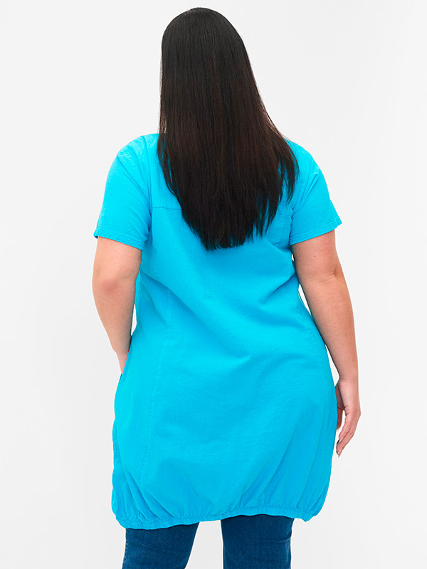 Blå bomulds kjole med elastikkant fra Zizzi