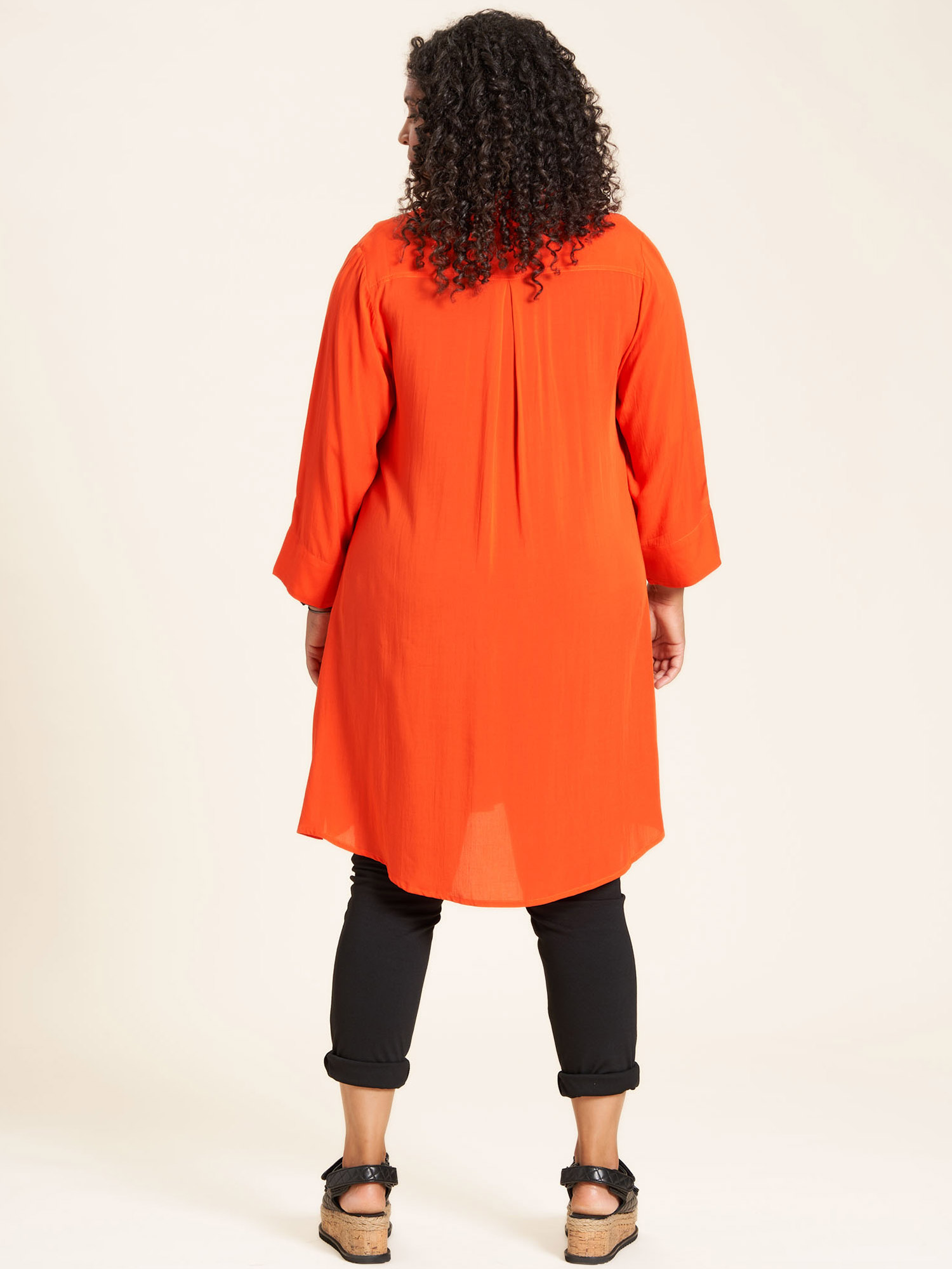 Emilie - Orange skjorte tunika i lækker viskose fra Studio