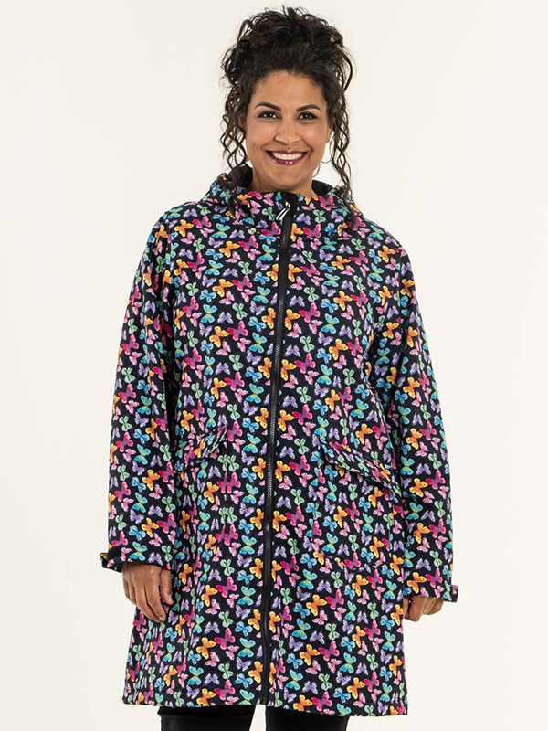 LOTTE - Sort softshell jakke med sommerfugle print fra Studio