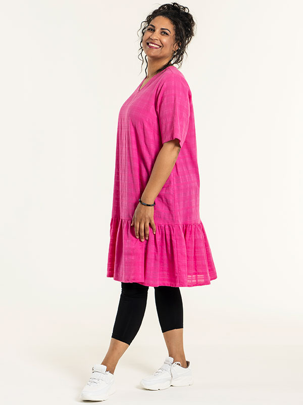 FILIPPA - Pink bomulds kjole med fin struktur fra Studio