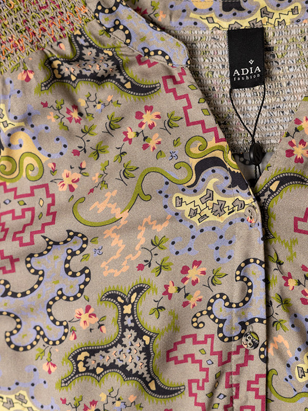 Grå viskose kjole med flot mønster fra Adia