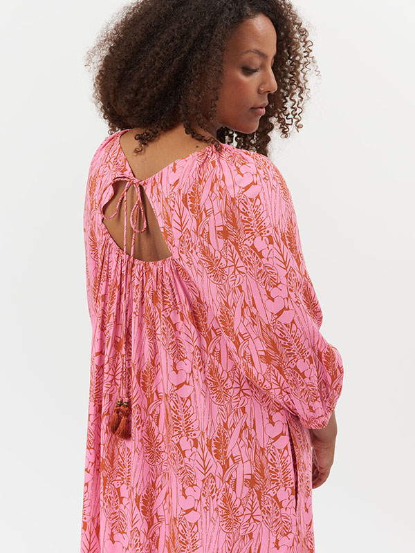 BINE - Lyserød kjole med smukt print fra Adia
