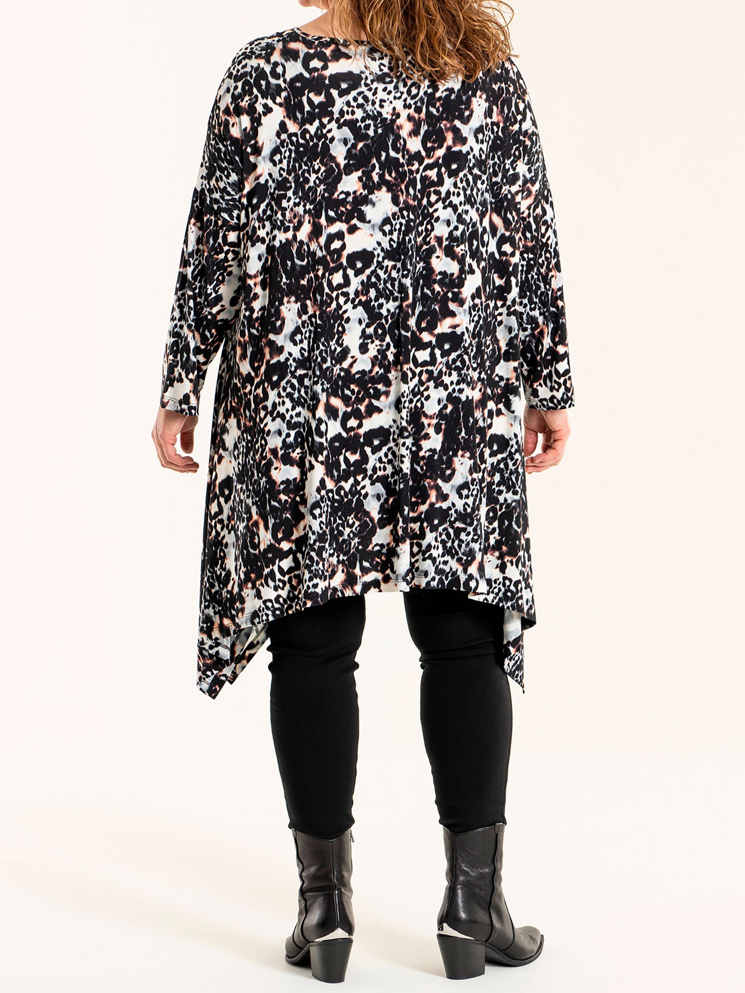 CATRINE - Viskose jersey tunika i smart print fra Gozzip