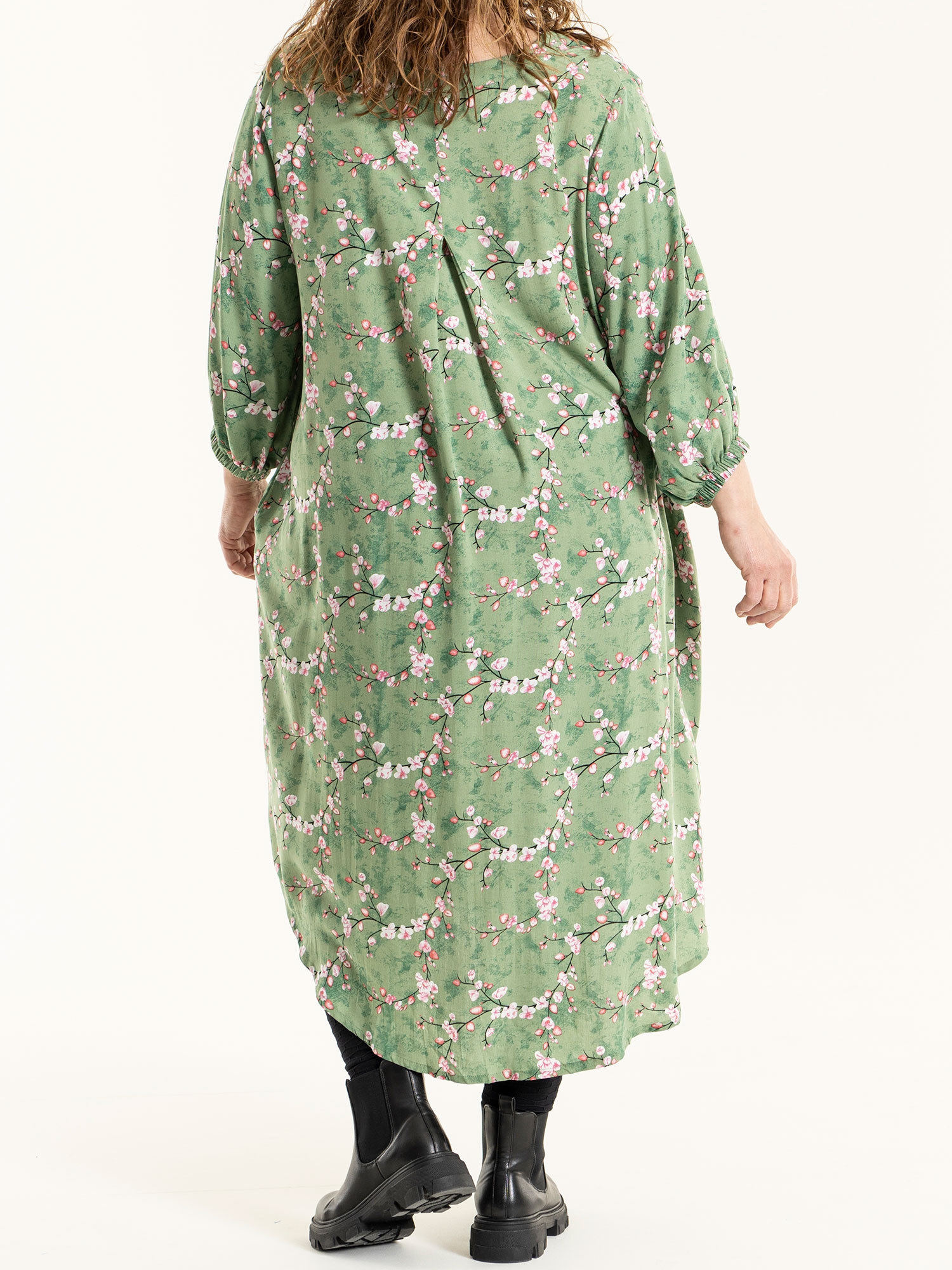 ELSE - Grøn viskose kjole med blomster print fra Gozzip